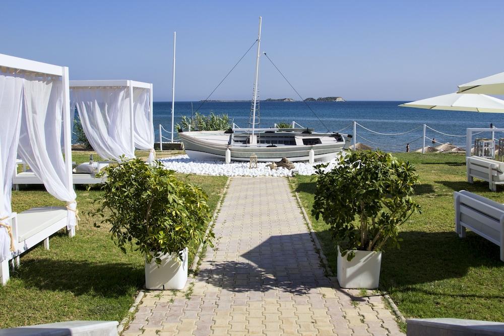 Argile Resort Mantzavináta エクステリア 写真