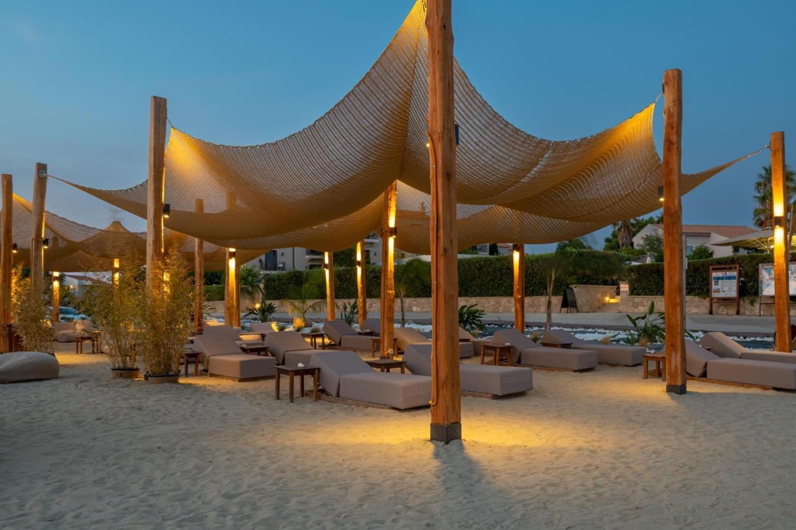 Argile Resort Mantzavináta エクステリア 写真