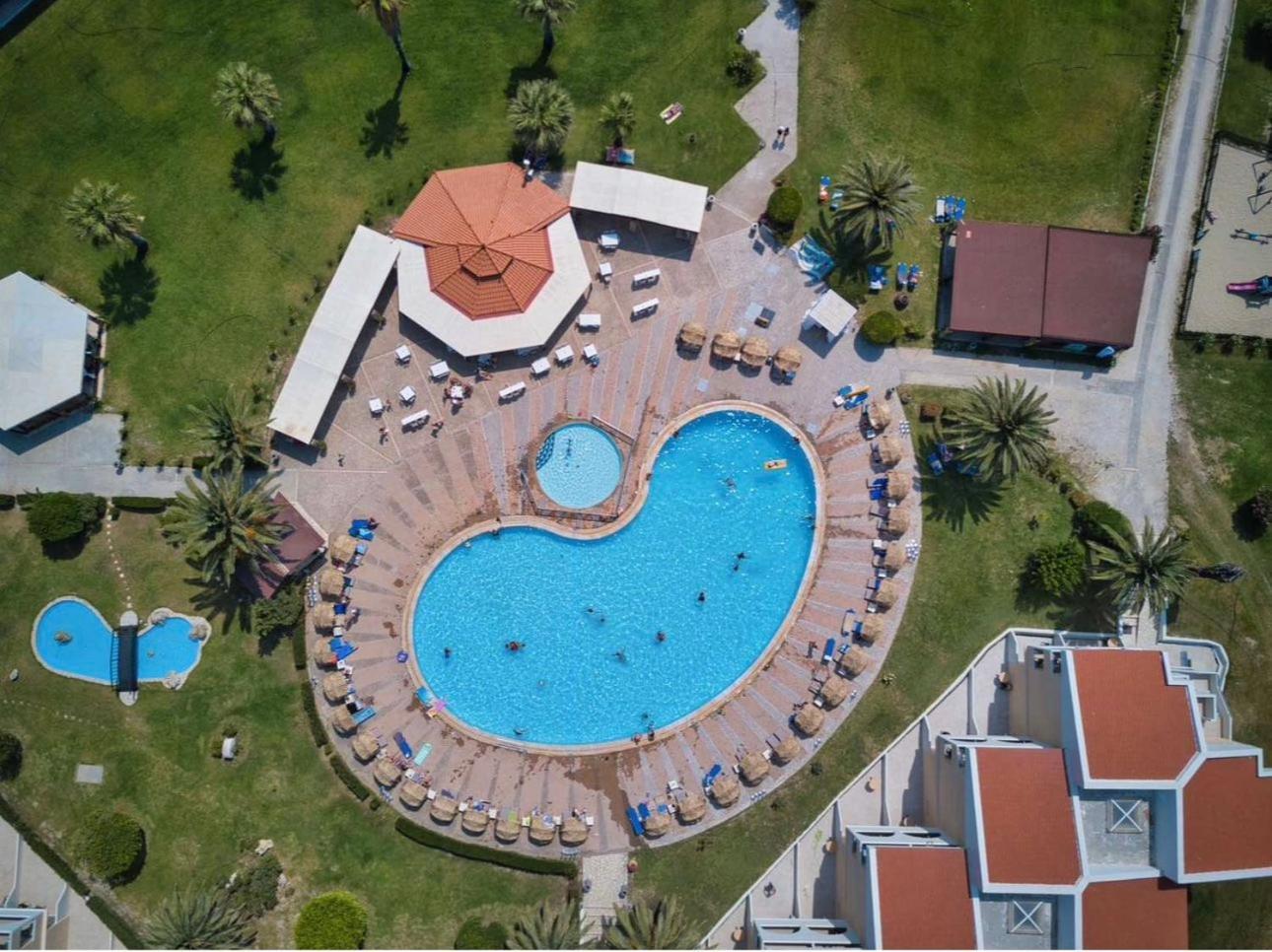 Argile Resort Mantzavináta エクステリア 写真