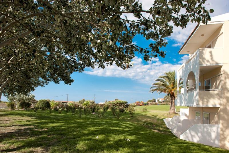 Argile Resort Mantzavináta エクステリア 写真